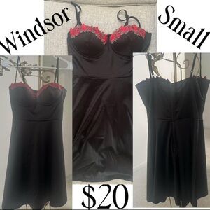 Windsor Black & Red Floral Embroidered Dress – Size Small
Valentine's Day